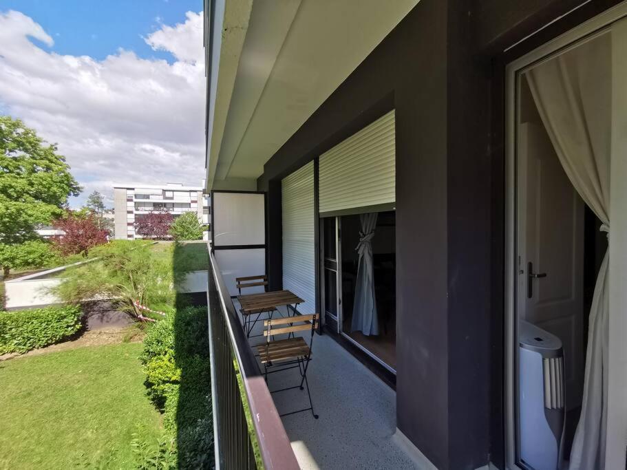 Cosy Apartment At Merignac-Centre Bagian luar foto